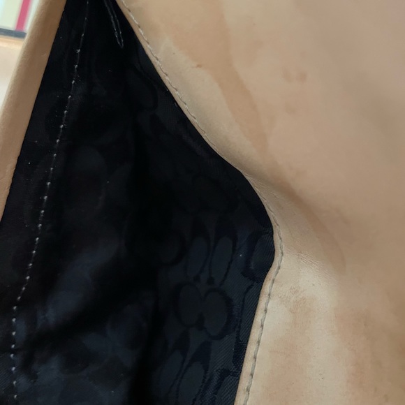 COACH Soho Black Smooth Leather Silver Buckle Trifold Wallet Tan Interior - Picture 9 of 14